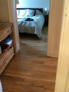 Fitting solid oak wood flooring
